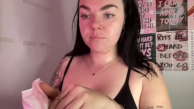 yorkshiregal online show from 02/16/26, 07:51