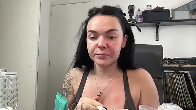 yorkshiregal online show from 02/01/26, 08:01