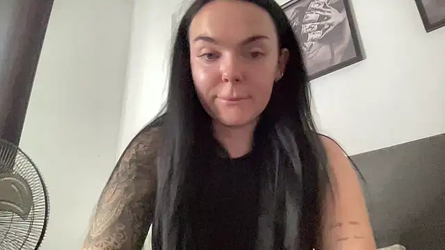 yorkshiregal online show from 10/29/25, 07:40