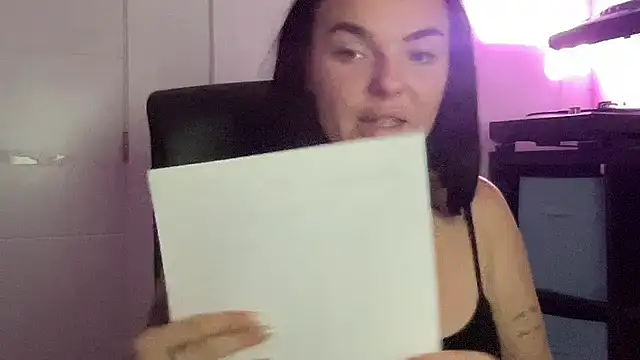 yorkshiregal online show from 11/19/25, 02:39