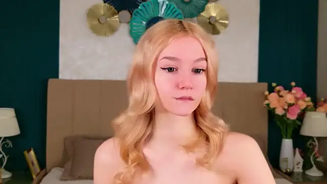 NaomiLoys online show from 03/07/26, 10:54