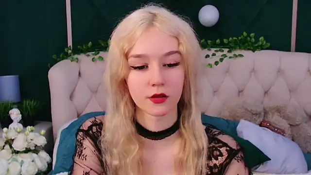 NaomiLoys online show from 02/16/25, 11:17