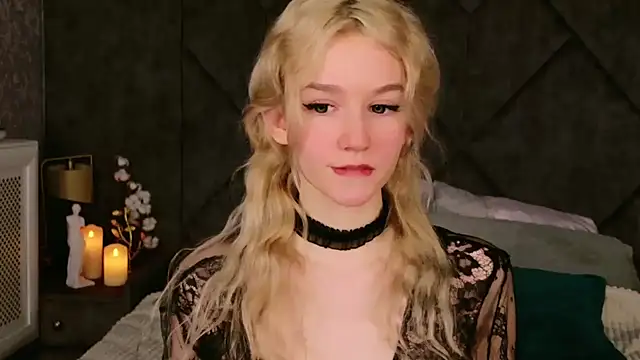 NaomiLoys online show from 02/23/25, 12:51