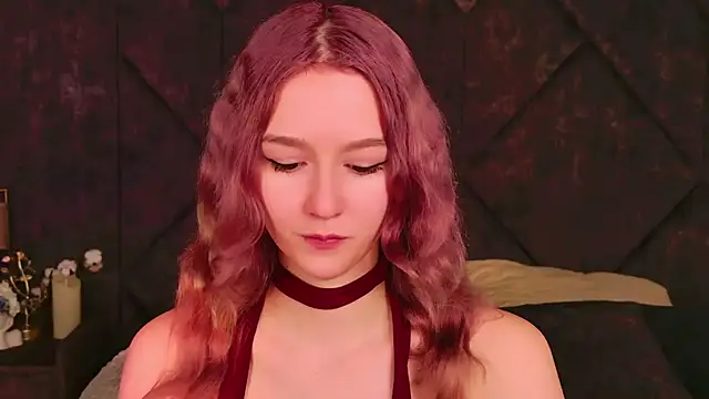 NaomiLoys online show from 10/02/25, 06:00