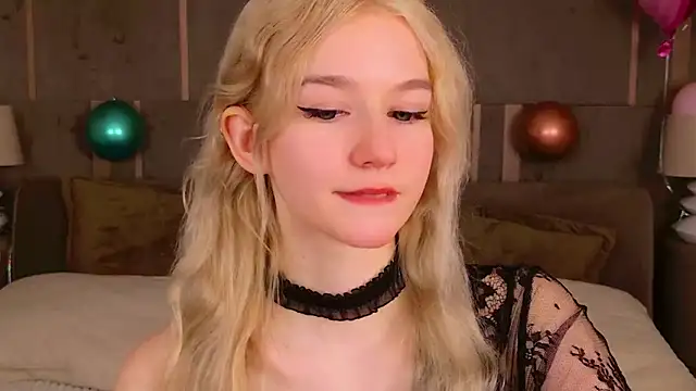 NaomiLoys online show from 02/15/25, 03:09