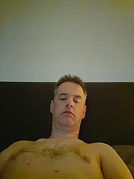 Snapshot of Hectorthyssen1 chatting on 07/19/26, 08:23 Hectorthyssen1 online show from 07/19/26, 08:23