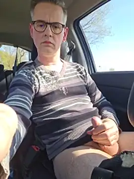 Hectorthyssen1 online show from 04/15/26, 02:54