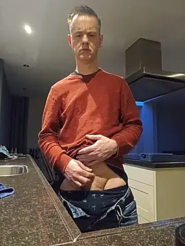 Hectorthyssen1 online show from 04/09/26, 04:36