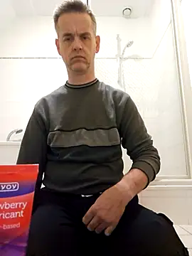 Hectorthyssen1 online show from 10/28/25, 06:29