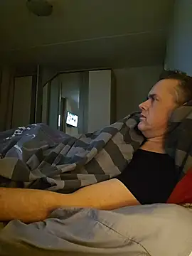 Hectorthyssen1 online show from 12/14/25, 09:42