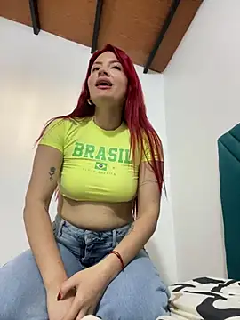 Snapshot of Mia_Hoffmann chatting on 12/28/24, 08:15 Mia Hoffmann online show from 12/28/24, 08:15