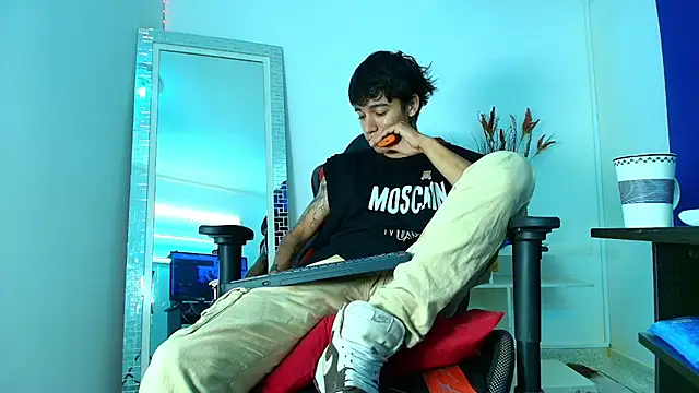 Zacktk7 online show from 02/10/25, 08:00