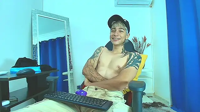 Zacktk7 online show from 02/21/25, 11:32