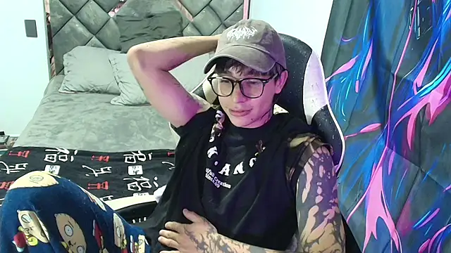 Zacktk7 online show from 04/13/26, 09:08