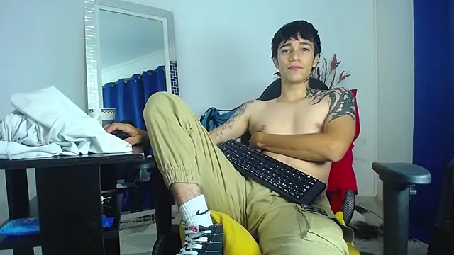 Zacktk7 online show from 02/05/25, 11:28