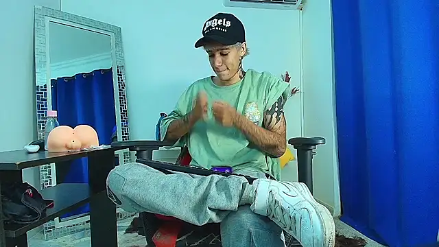 Zacktk7 online show from 02/24/25, 09:09