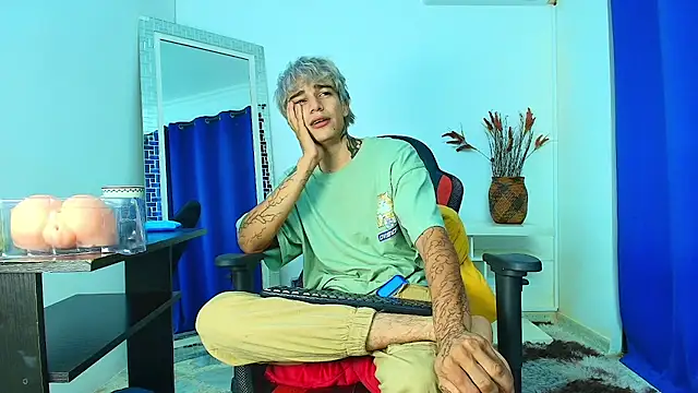 Zacktk7 online show from 02/28/25, 11:12