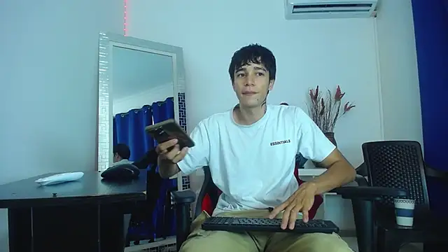 Zacktk7 online show from 02/05/25, 08:25