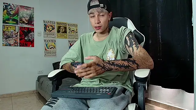 Zacktk7 online show from 03/17/25, 06:32