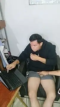 miketripi420 online show from 05/26/26, 05:49