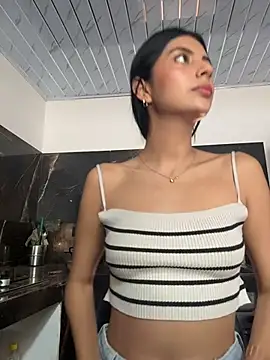 Baby Niels online show from 12/15/25, 05:08