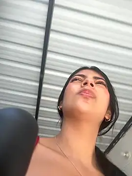 Baby Niels online show from 10/28/25, 03:00