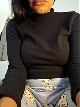 Snapshot of charllottebrasilian chatting on 07/08/26, 06:41 charllottebrasilian online show from 07/08/26, 06:41
