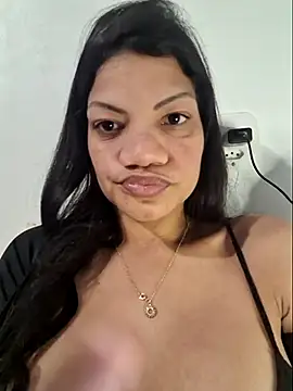 Snapshot of charllottebrasilian chatting on 07/02/26, 02:23 charllottebrasilian online show from 07/02/26, 02:23