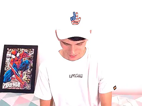 TESEO HOT online show from 11/14/25, 03:48