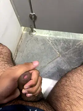 studdboyy online show from 11/26/25, 02:39