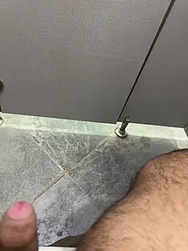 studdboyy online show from 11/28/25, 01:00