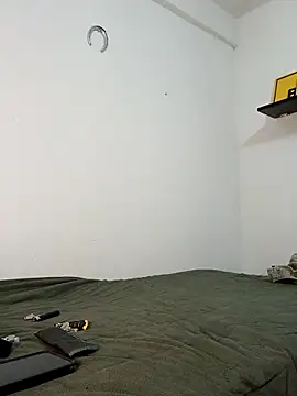 jhonyhot9292 online show from 04/11/26, 09:18