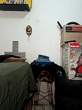 jhonyhot9292 online show from 03/08/26, 08:45