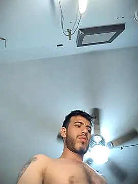 jhonyhot9292 online show from 04/08/26, 02:51