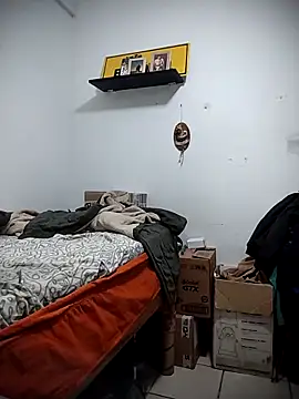 jhonyhot9292 online show from 02/07/26, 06:32