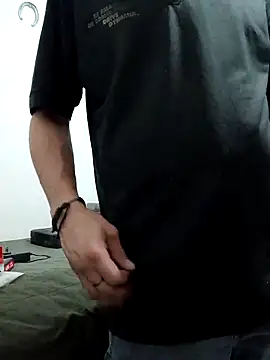 jhonyhot9292 online show from 04/07/26, 06:59