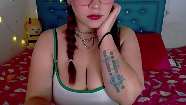 Snapshot of zarquita99 chatting on 01/25/25, 06:12 zarquita99 online show from 01/25/25, 06:12