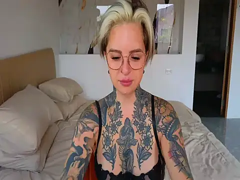 Alexandersonxo online show from 04/11/26, 02:08