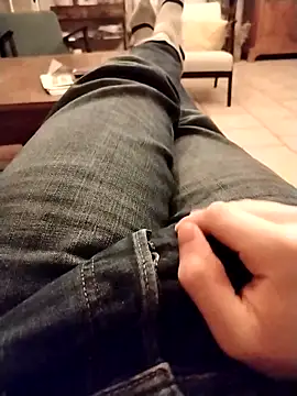 JulesG18 online show from 02/21/26, 06:21