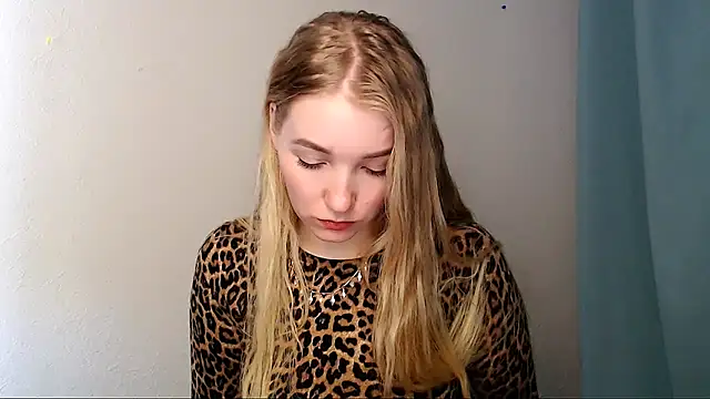 Queen ofLove online show from 03/21/26, 11:03