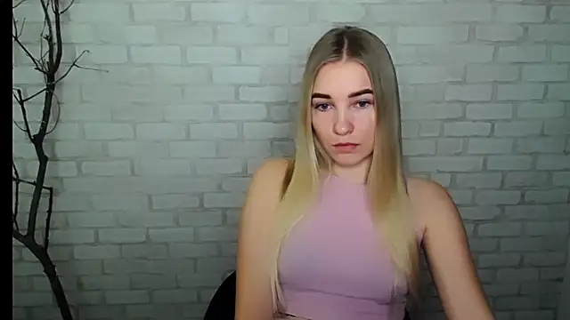 Snapshot of Queen_ofLove chatting on 12/31/24, 07:53 Queen ofLove online show from 12/31/24, 07:53