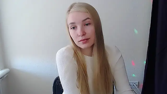 Queen ofLove online show from 04/15/26, 07:58