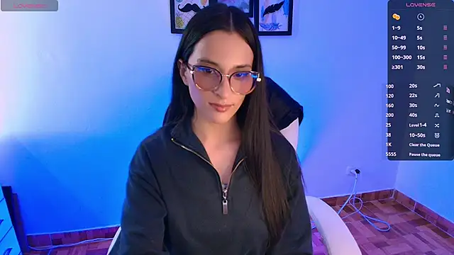 mariaan m  online show from 12/19/25, 10:23