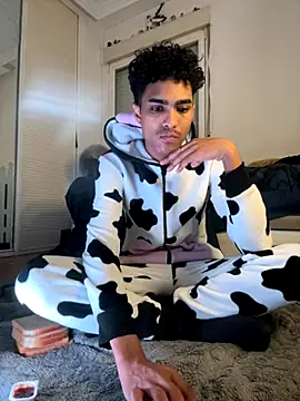 Ryan-hot online show from 11/22/25, 03:16