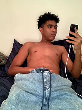 Snapshot of Ryan-hot chatting on 09/16/25, 07:59 Ryan-hot online show from 09/16/25, 07:59