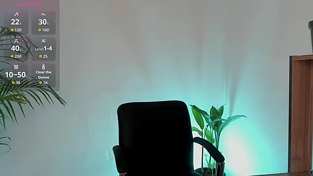 CherryyBrrr1 online show from 12/14/25, 03:06