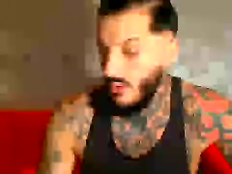 Snapshot of MentoXXL chatting on 10/10/25, 01:01 MentoXXL online show from 10/10/25, 01:01