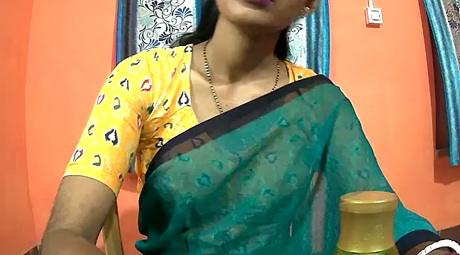 Snapshot of sexy_janu25 chatting on 03/18/25, 12:50 sexy janu25 online show from 03/18/25, 12:50