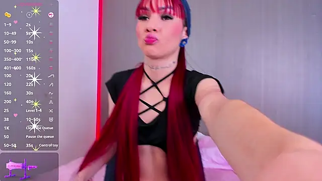 Snapshot of gisellove1 chatting on 11/11/25, 10:26 gisellove1 online show from 11/11/25, 10:26