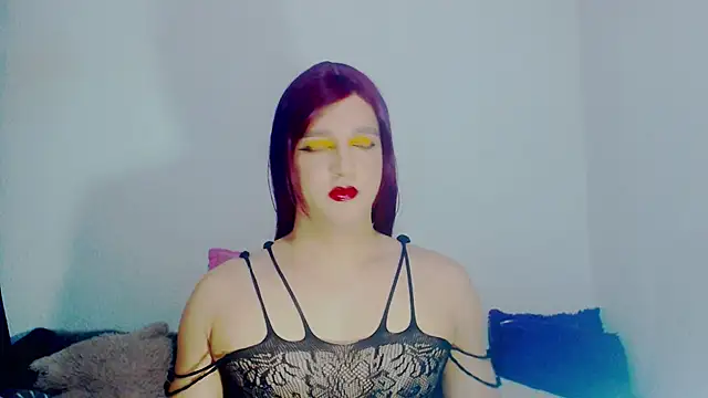 Snapshot of alexandrasexy32 chatting on 02/16/26, 01:04 alexandrasexy32 online show from 02/16/26, 01:04